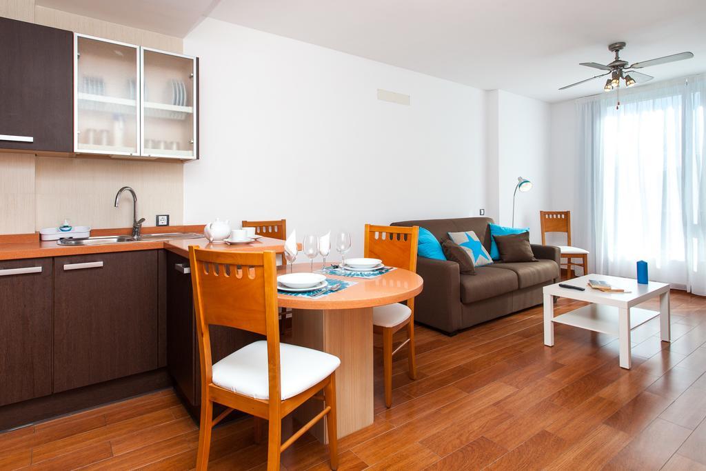 Corralejo Main Street Apartment ภายนอก รูปภาพ
